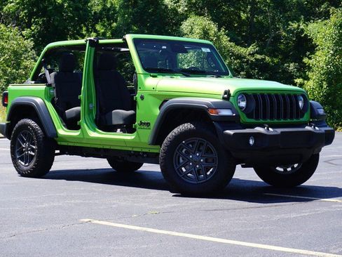 Used 2026 Jeep Wrangler Unlimited Sport AWD/4WD image 2