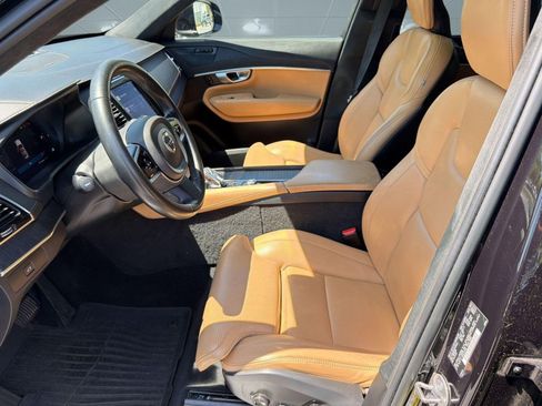 Certified 2023 Volvo XC90 B6 Ultimate w/ Lounge Package AWD/4WD image 5
