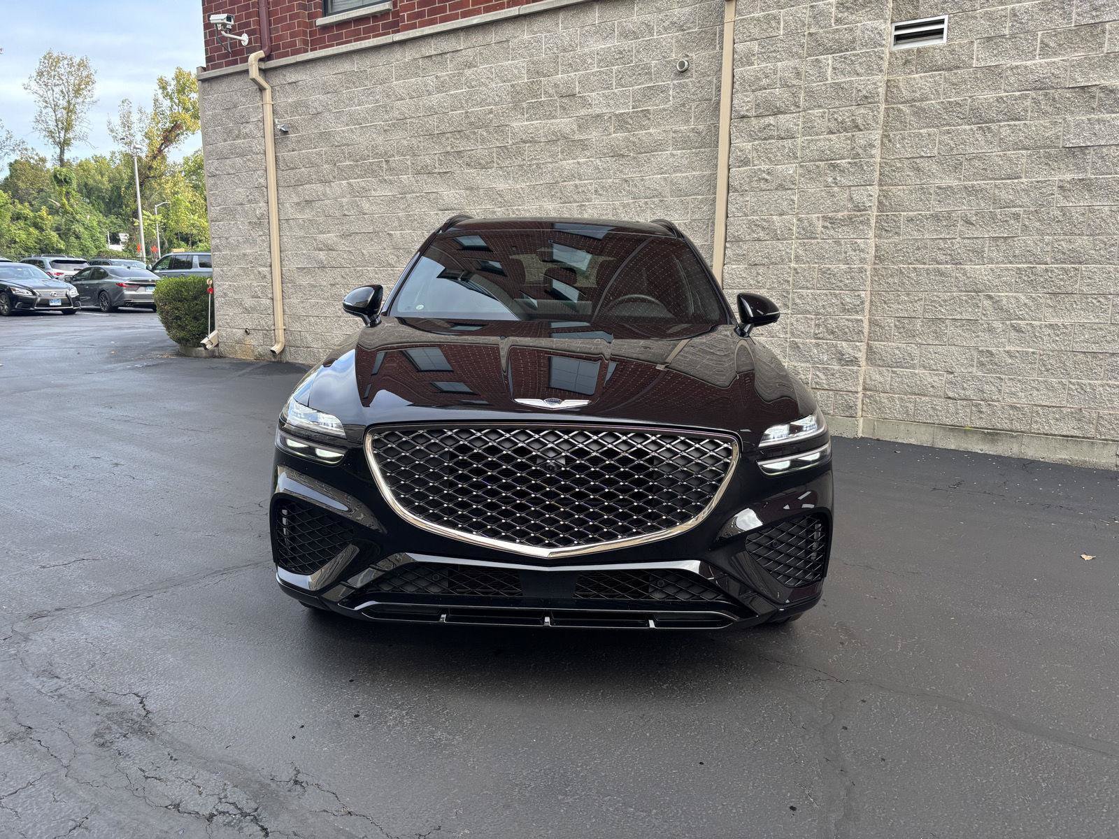 Used 2024 Genesis GV70 3.5T Sport w/ Sport Advanced Package AWD/4WD image 5