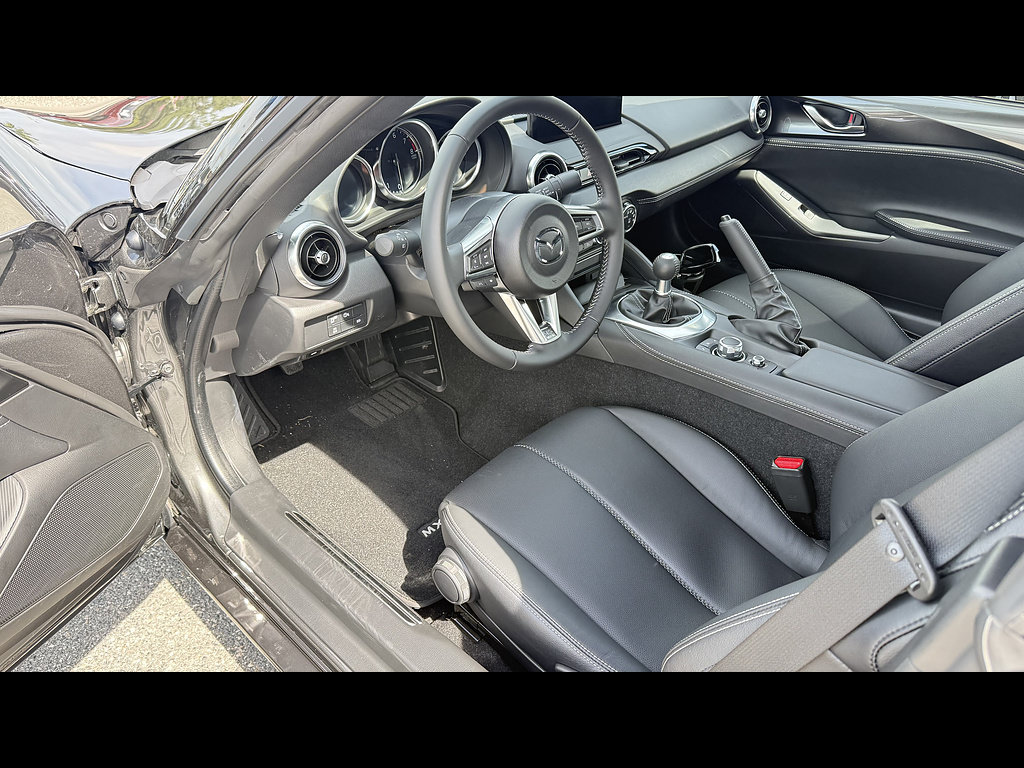 Used 2026 MAZDA MX-5 Miata Grand Touring RWD image 5