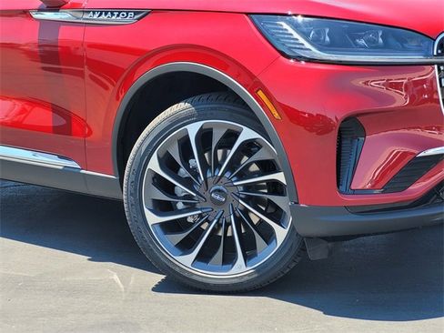 New 2025 Lincoln Aviator Reserve w/ Equipment Group 201A image 2