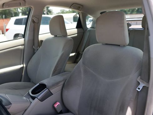 Used 2012 Toyota Prius Two FWD image 19