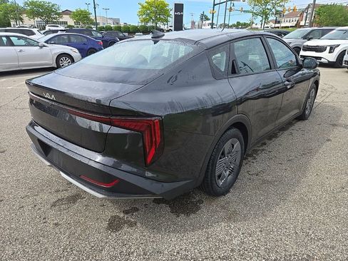 Certified 2025 Kia K4 FWD image 3