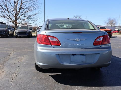 Used 2010 Chrysler Sebring Touring image 19