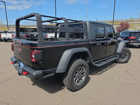 Used 2020 Jeep Gladiator Rubicon AWD/4WD image 6