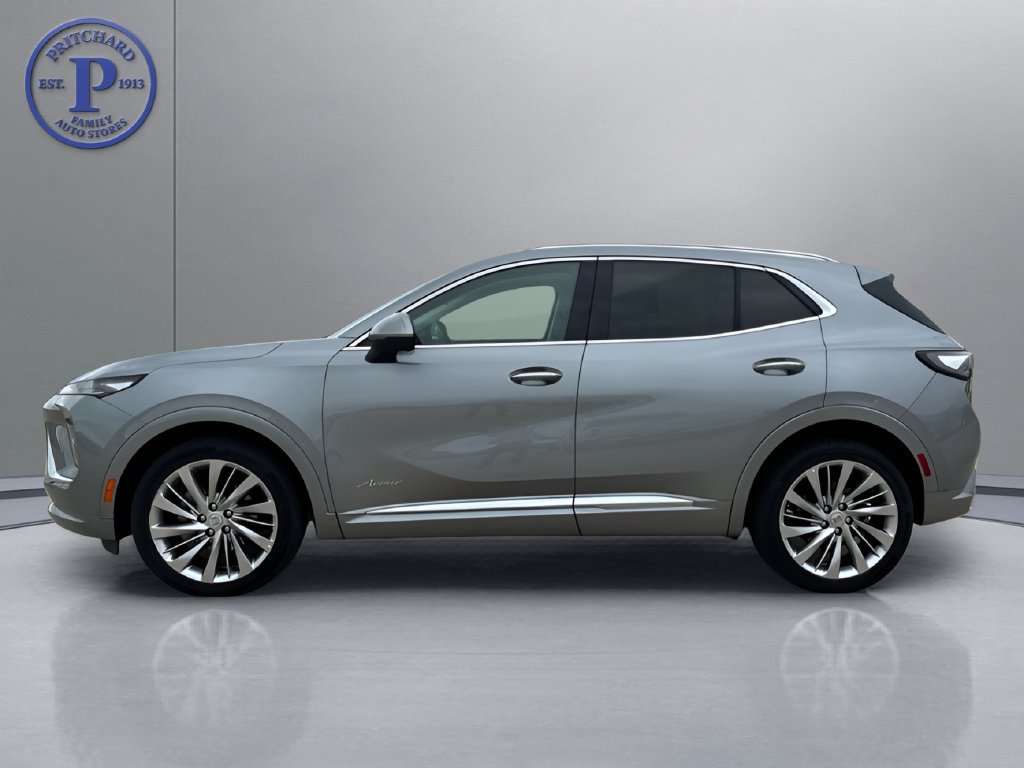Used 2024 Buick Envision Avenir AWD/4WD image 4