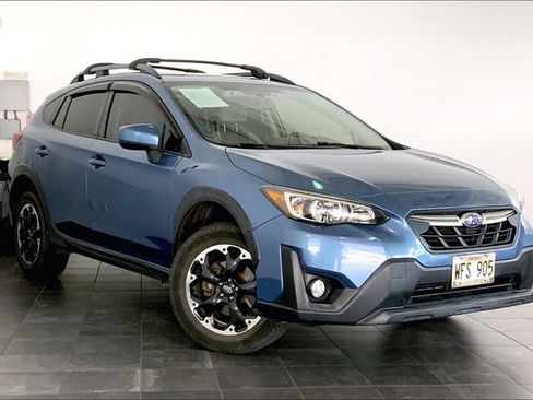 Used 2021 Subaru Crosstrek 2.0i Premium w/ Moonroof Package AWD/4WD image 2