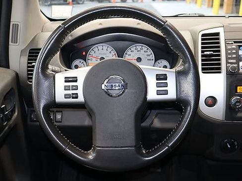 Used 2021 Nissan Frontier PRO-4X w/ Pro-4x Utility Package image 25