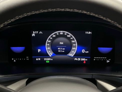 Used 2022 Volkswagen Taos SE image 22