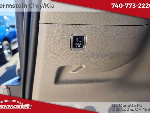Used 2024 Jeep Wagoneer L Series II w/ Flexible Seating Group AWD/4WD image 29