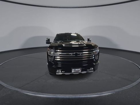 Certified 2022 Chevrolet Silverado 3500 High Country w/ Z71 Off-Road Package image 3