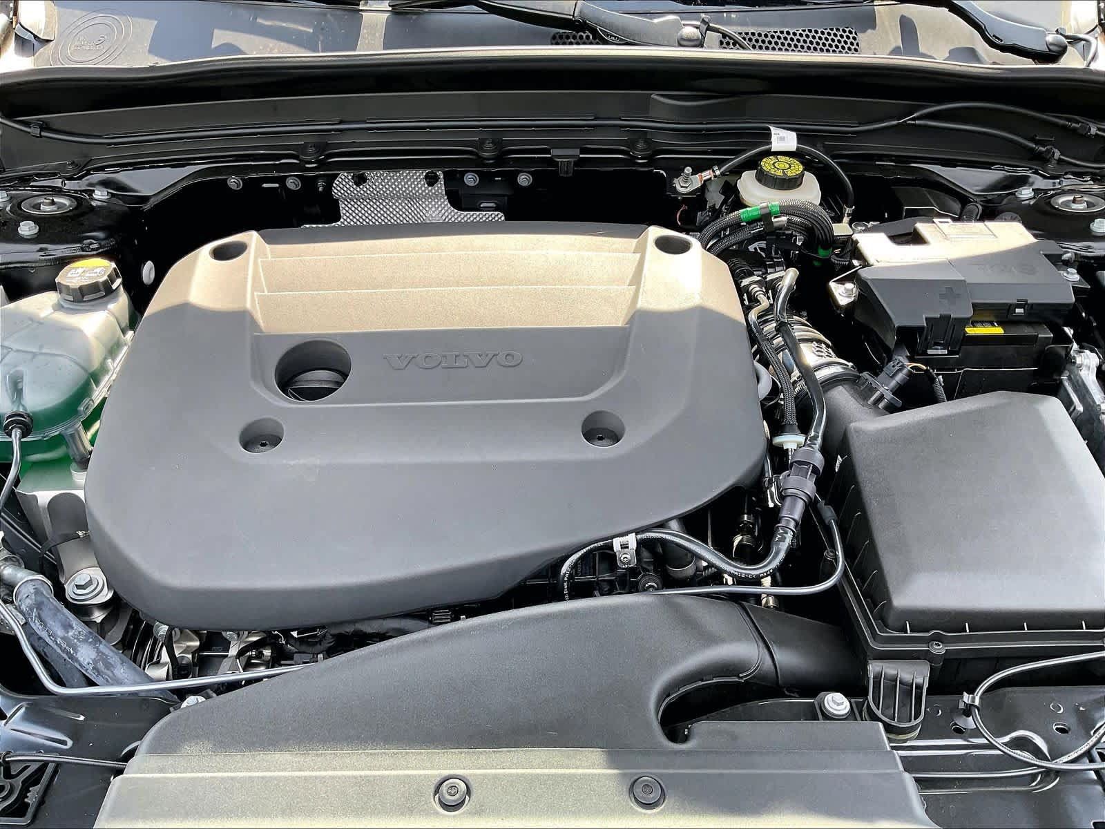 New 2026 Volvo XC40 B5 Core w/ Climate Package AWD/4WD image 13