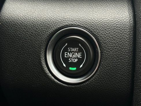 Used 2025 GMC Acadia AT4 w/ LPO, Floor Liner Package AWD/4WD image 32