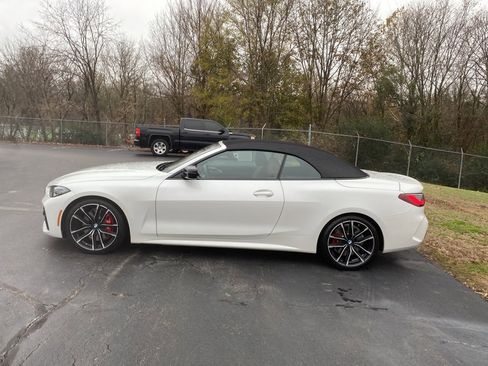 Used 2023 BMW 430i Convertible w/ M Sport Package image 2