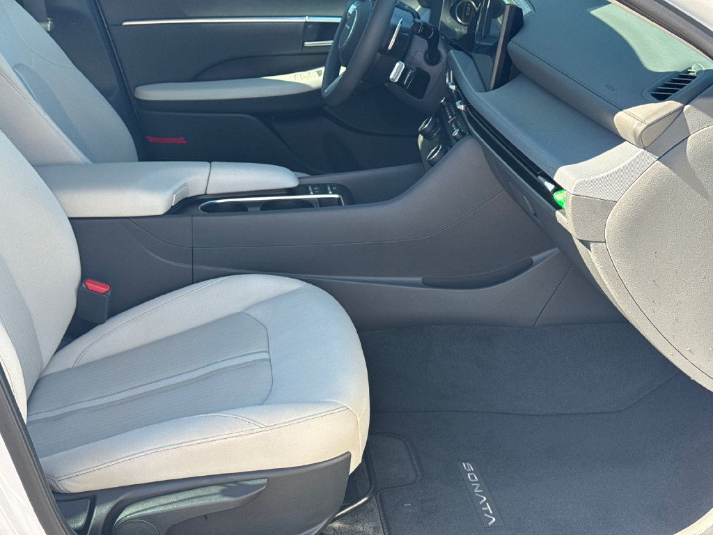Certified 2025 Hyundai Sonata SEL FWD image 7