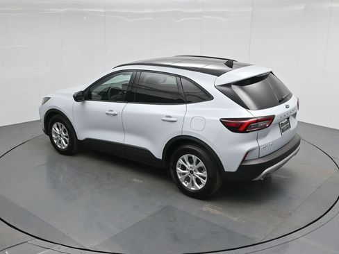 Certified 2025 Ford Escape Active image 42