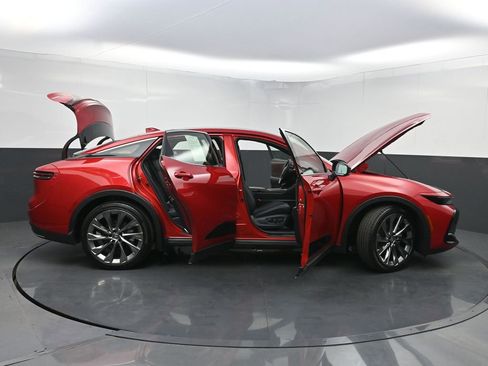 Used 2023 Toyota Crown Limited w/ Advanced Technology Package image 38