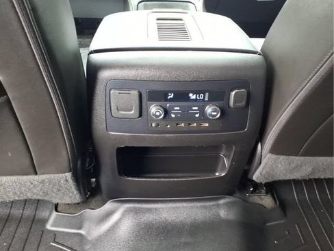 Used 2018 GMC Yukon XL Denali w/ Open Road Package AWD/4WD image 16