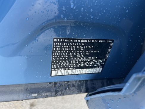 Certified 2026 Volkswagen Tiguan SE R-Line FWD image 30