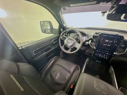 Used 2025 RAM 3500 Laramie image 9