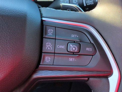 Used 2024 Jeep Grand Cherokee Altitude image 24