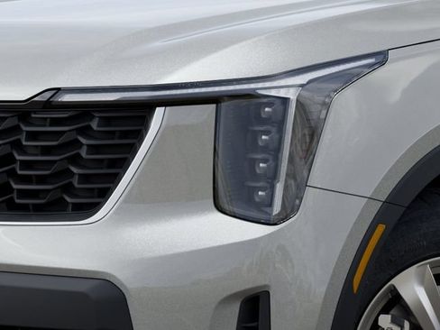 New 2026 Kia Sorento LX FWD image 10