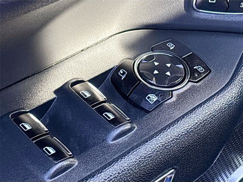 Used 2023 Ford Expedition Max XLT image 18