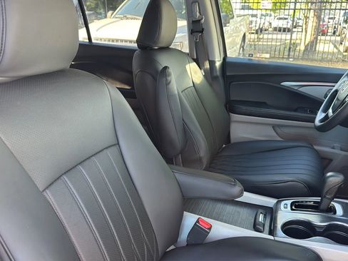 Used 2017 Honda Pilot EX image 11