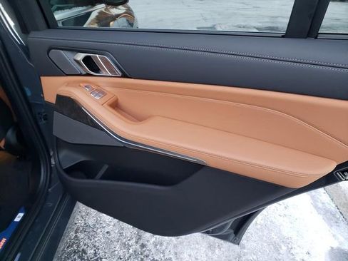 New 2026 BMW X7 xDrive40i w/ Premium Package image 19