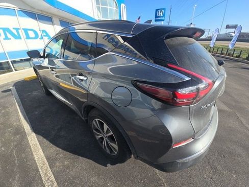 Used 2019 Nissan Murano SV image 3