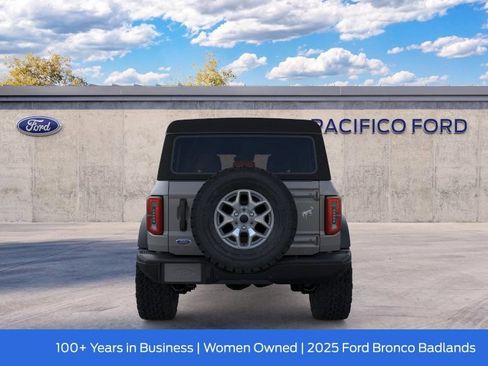 New 2025 Ford Bronco Badlands AWD/4WD image 6