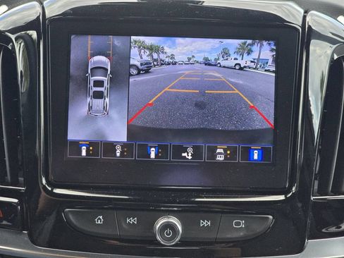 Used 2023 Chevrolet Traverse High Country FWD image 28