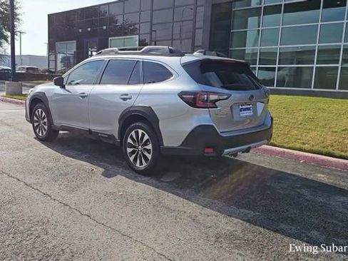 Used 2024 Subaru Outback Limited image 3