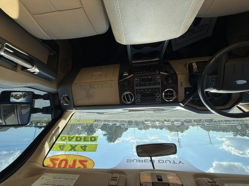 Used 2012 Ford F250 Lariat w/ Chrome Pkg AWD/4WD image 10
