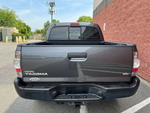 Used 2011 Toyota Tacoma 4x4 Double Cab w/ Towing Pkg image 6