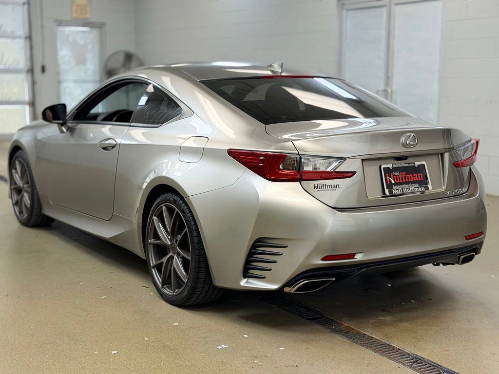 Used 2016 Lexus RC 200t w/ Accessory Package 2 RWD image 7