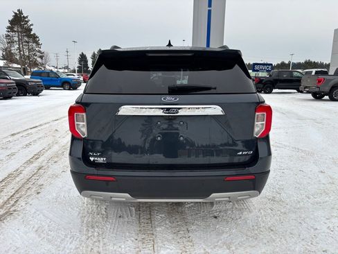 Used 2023 Ford Explorer XLT w/ Equipment Group 202A AWD/4WD image 4