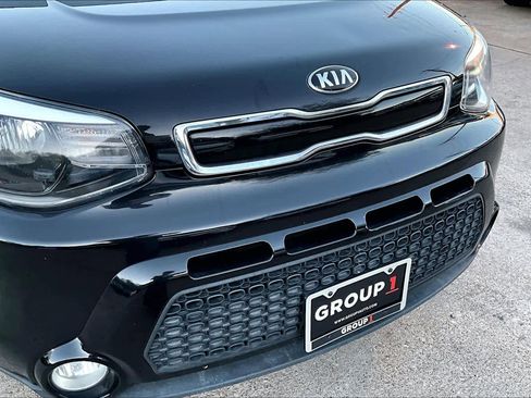 Used 2016 Kia Soul + image 27