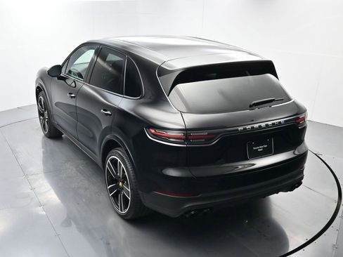 Certified 2023 Porsche Cayenne image 38