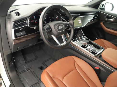 Used 2021 Audi Q8 Premium Plus image 15