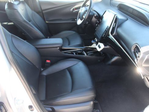 Used 2018 Toyota Prius Prime Premium FWD image 20