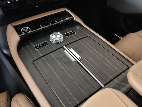 New 2026 Lincoln Navigator Black Label AWD/4WD image 8
