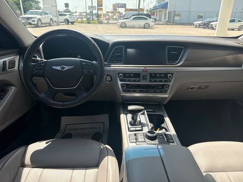 Used 2018 Genesis G80 3.8 w/ Option Group 03 RWD image 11