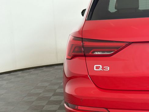 Used 2022 Audi Q3 2.0T Premium Plus AWD/4WD image 13