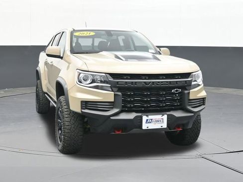 Used 2021 Chevrolet Colorado ZR2 w/ ZR2 Dusk Special Edition AWD/4WD image 25