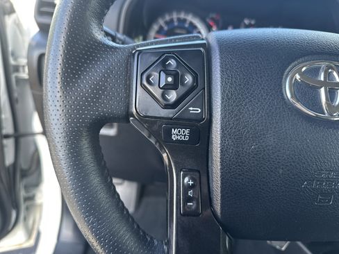 Used 2019 Toyota 4Runner TRD Off-Road Premium image 19