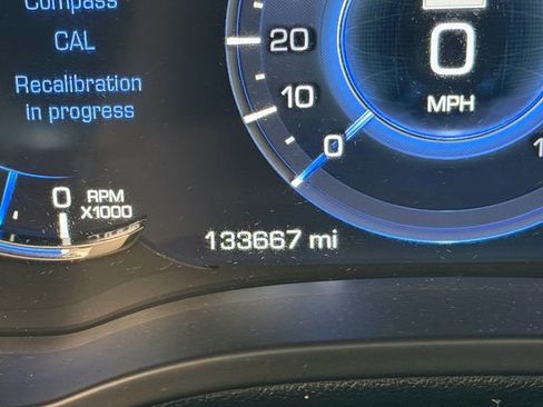 Used 2018 Cadillac Escalade ESV Luxury RWD image 19