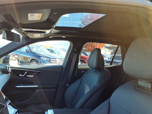 Used 2026 Mercedes-Benz GLC 300 4MATIC image 11