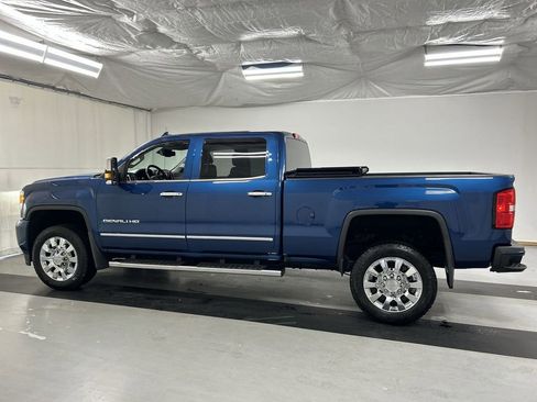 Used 2017 GMC Sierra 2500 Denali w/ Snow Plow Prep Package AWD/4WD image 6