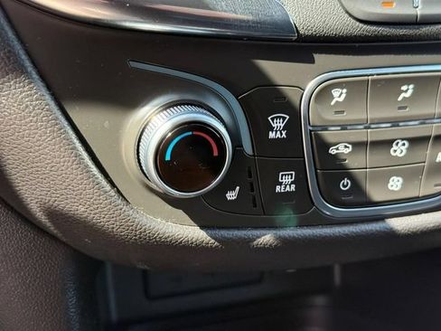 Used 2024 Chevrolet Equinox LT w/ LPO, Floor Liner Package FWD image 21